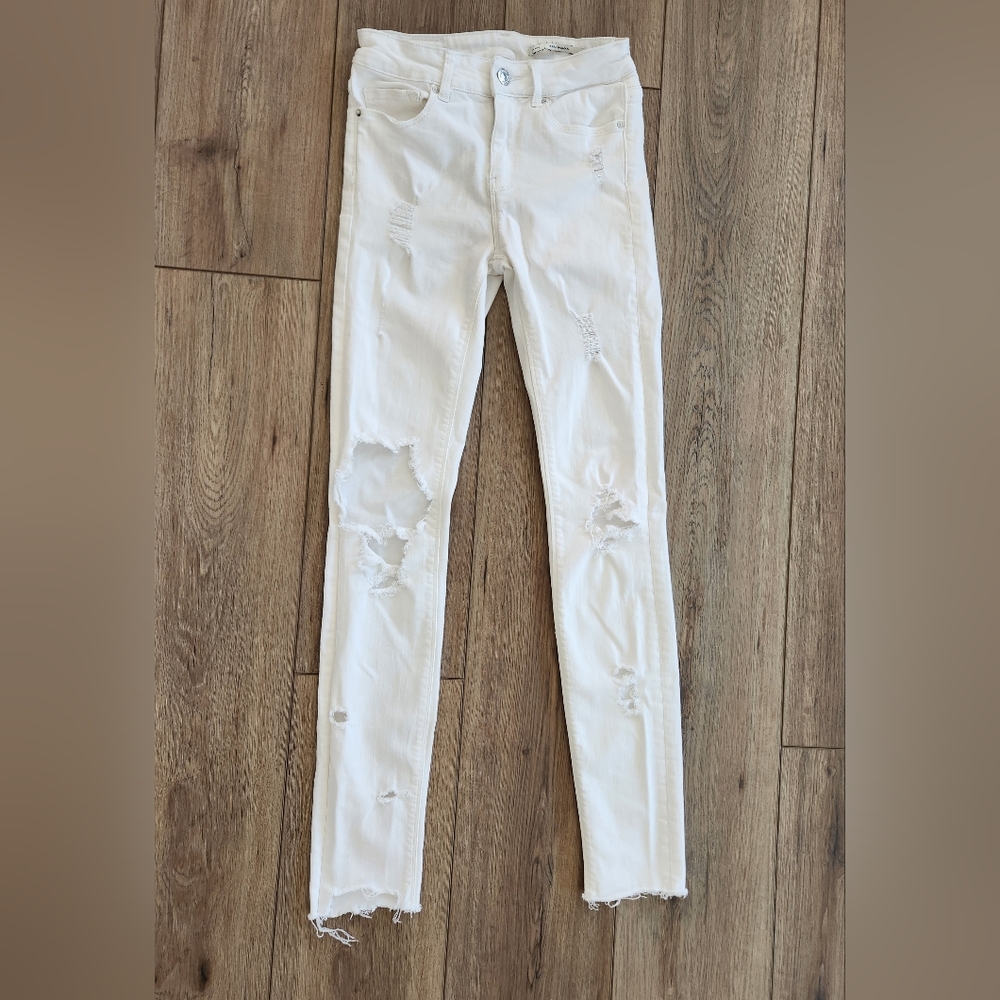 Zara White Distressed Skinny Jeans